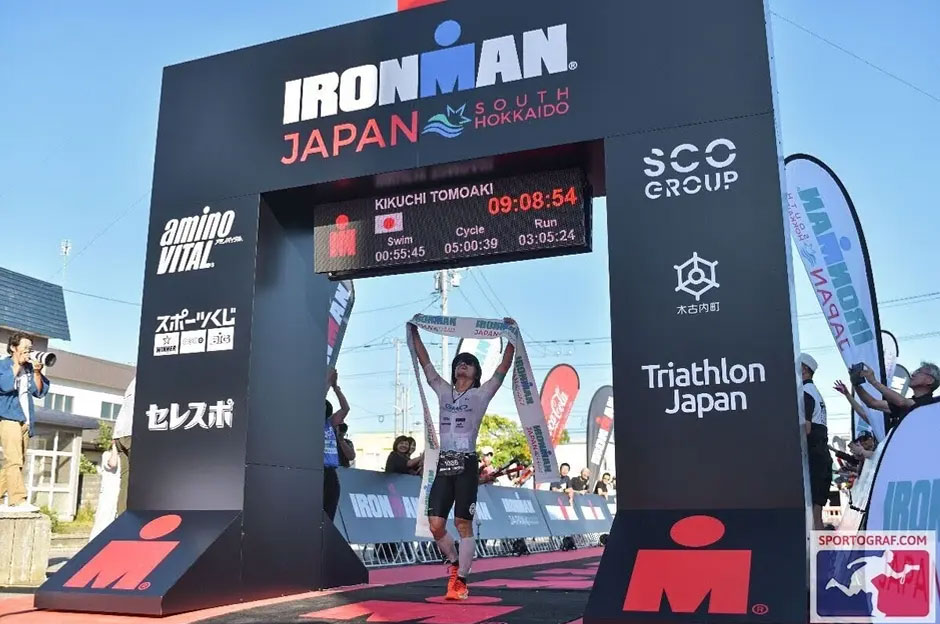 アイアンマンみなみ北海道2025大会で乾燥する菊池朋明選手