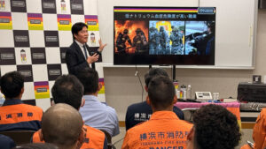 プレシジョンジャパンは、横浜市消防局 青葉消防署にて「熱中症対策セミナー」を開催しました。
